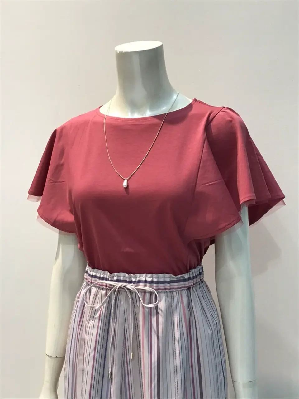 ANY SIS 布川 コーディネート画像