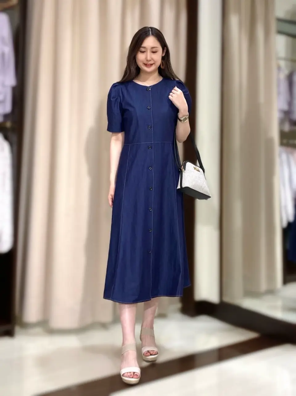 ANY SIS STAFF コーディネート画像