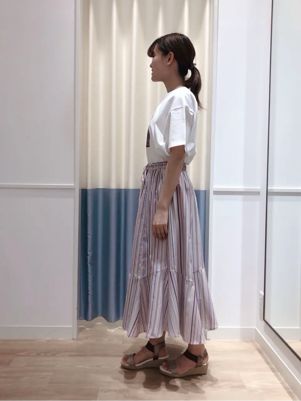 ANY SIS スタッフ コーディネート画像