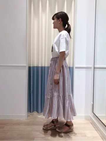 ANY SIS スタッフ コーディネート画像