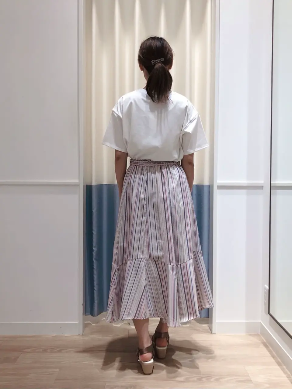 ANY SIS スタッフ コーディネート画像