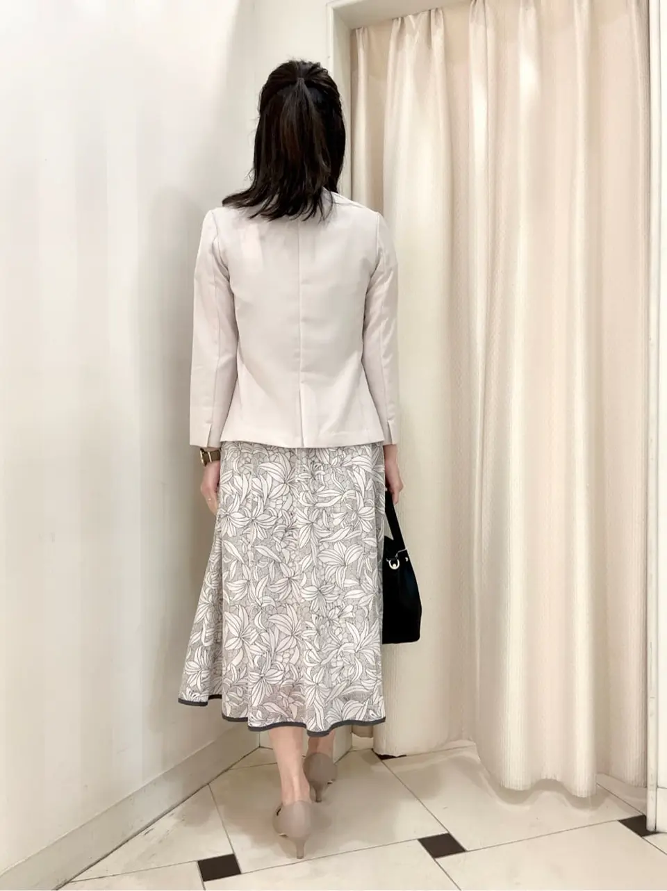 ANY SIS 金井 コーディネート画像