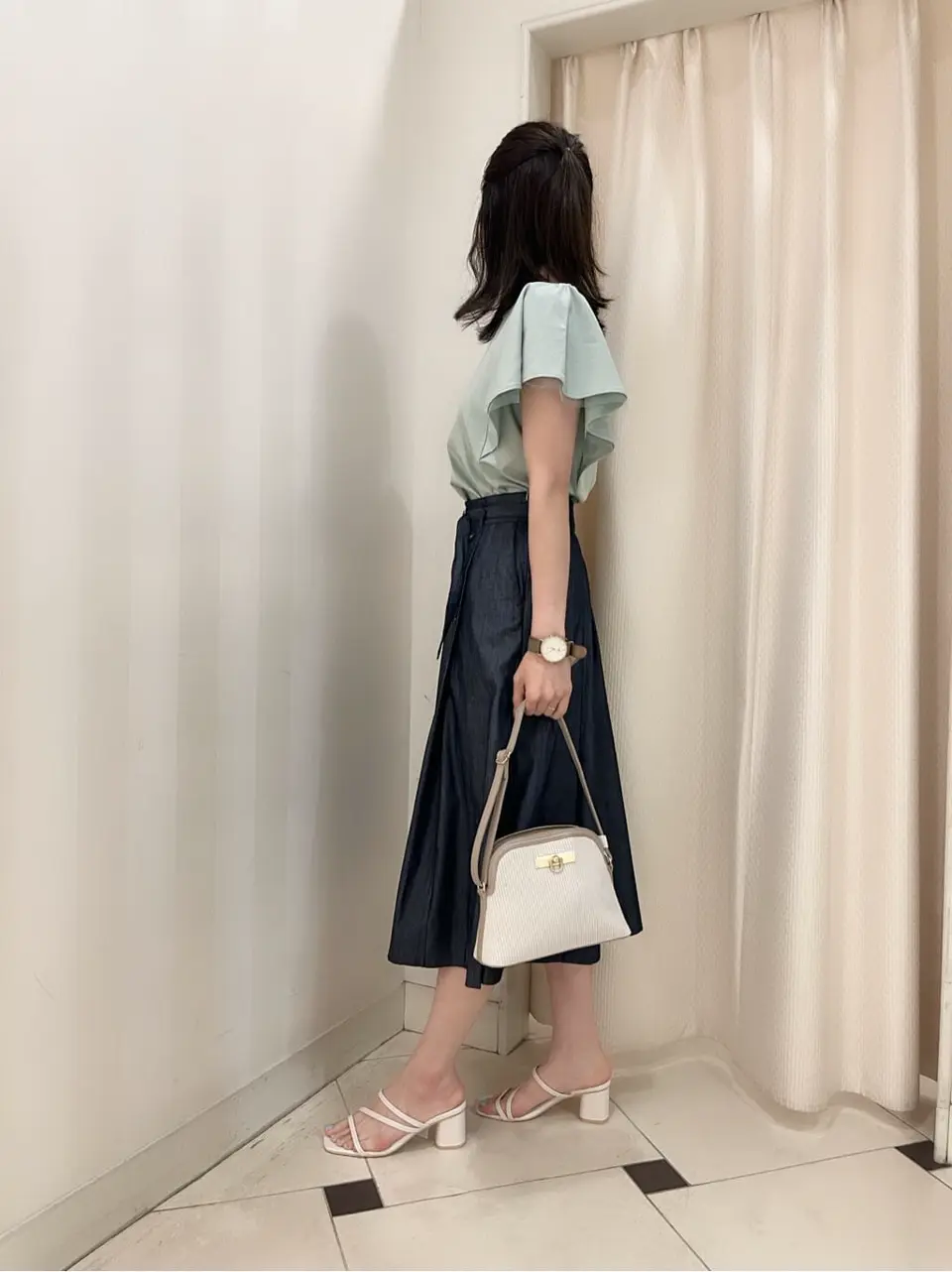 ANY SIS 金井 コーディネート画像