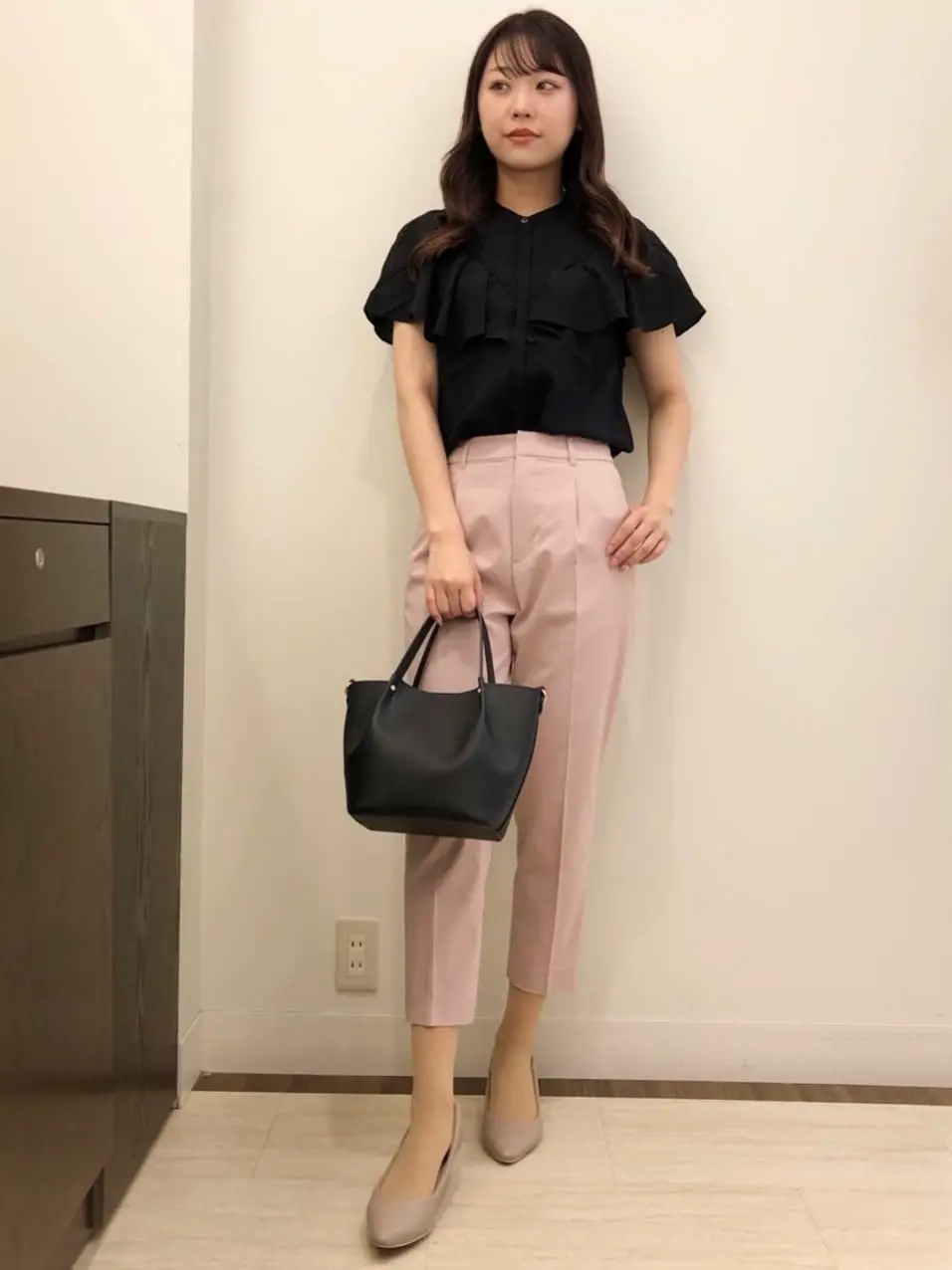 ANY SIS スタッフ コーディネート画像