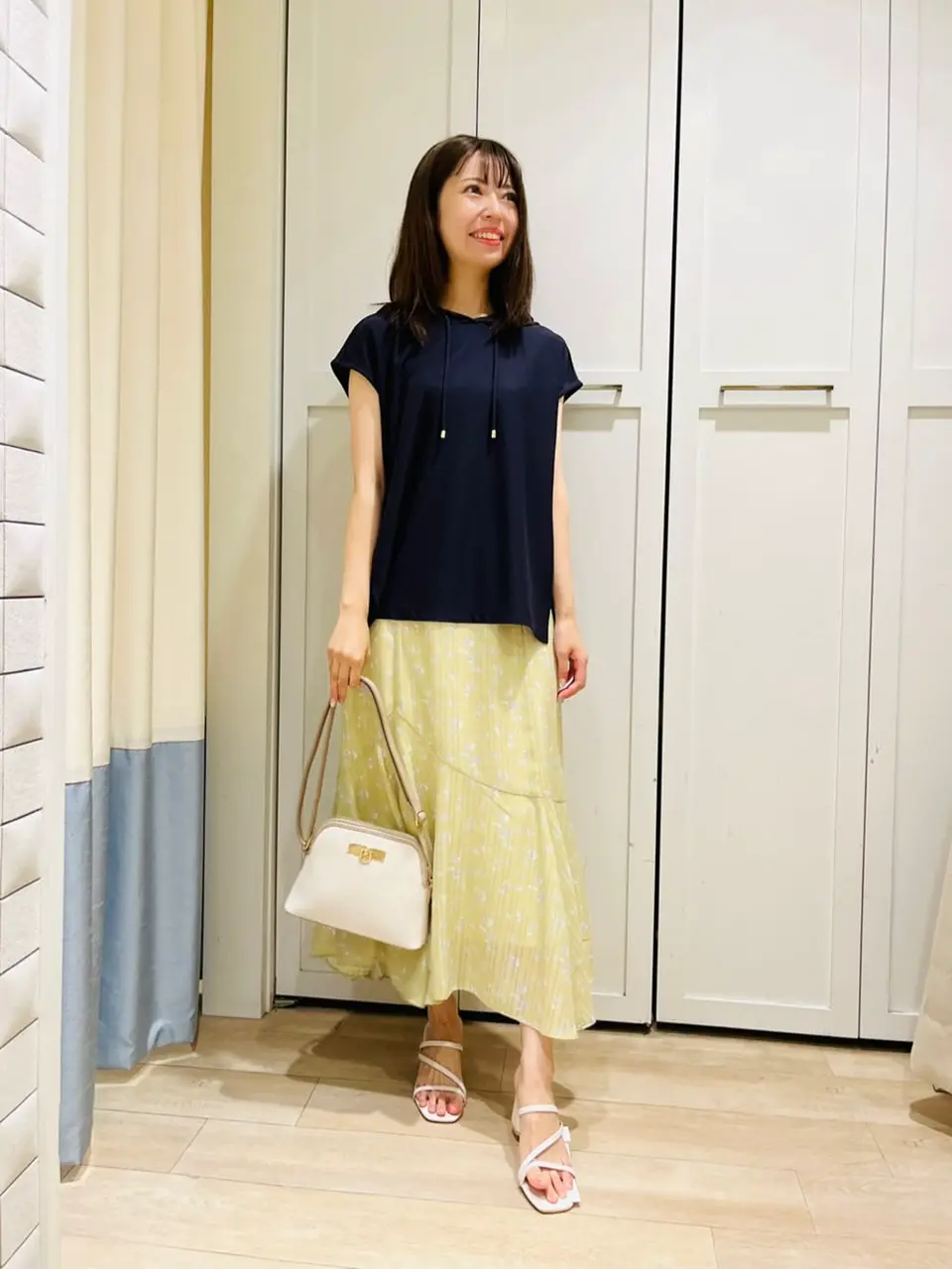 ANY SIS スタッフ コーディネート画像