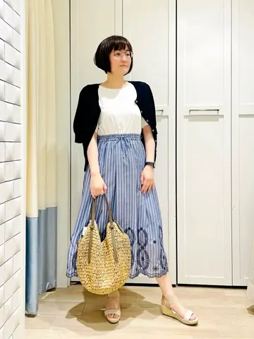 ANY SIS スタッフ コーディネート画像