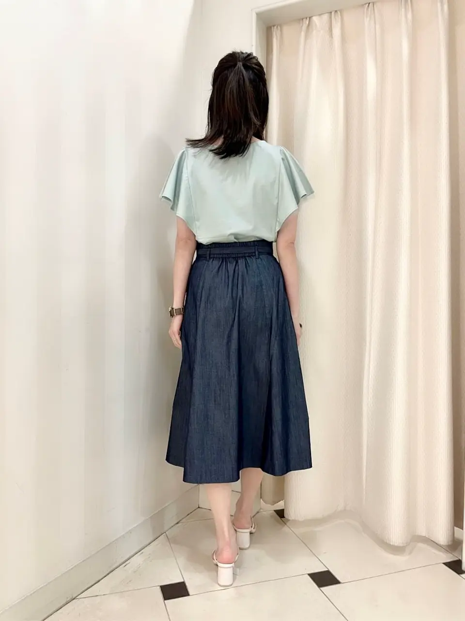 ANY SIS 金井 コーディネート画像