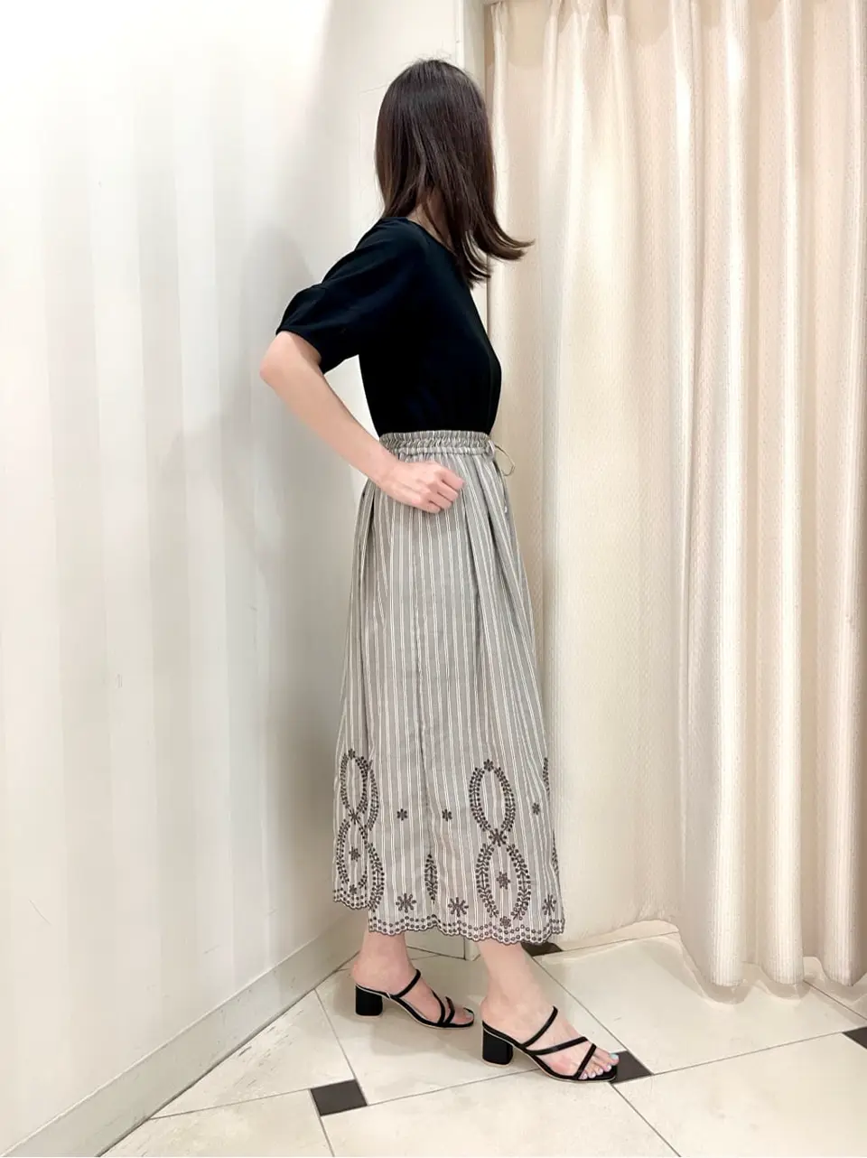 ANY SIS 金井 コーディネート画像