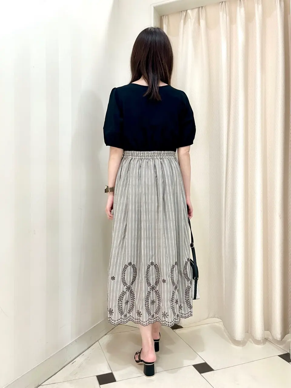 ANY SIS 金井 コーディネート画像