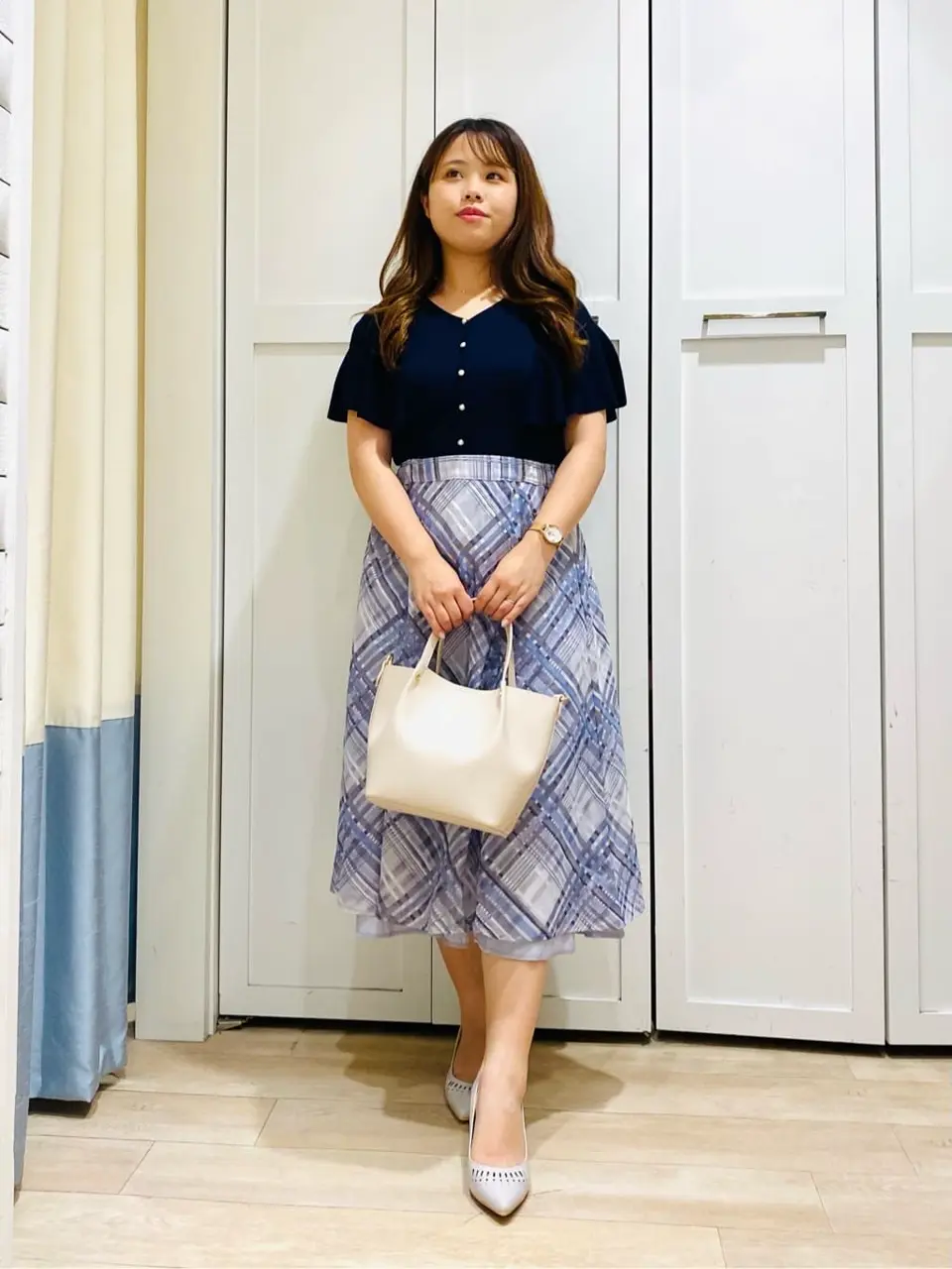 ANY SIS スタッフ コーディネート画像