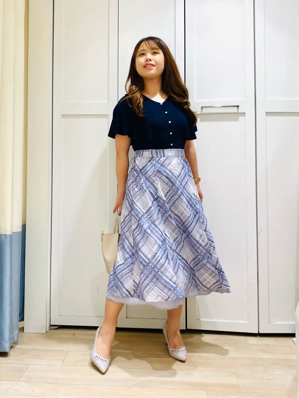 ANY SIS スタッフ コーディネート画像