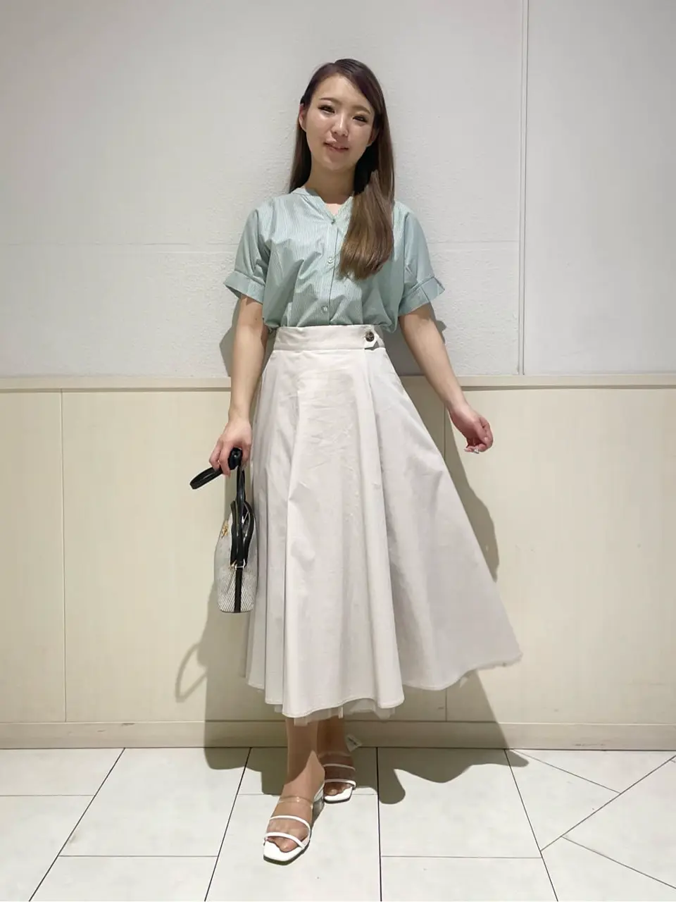 ANY SIS 土居 コーディネート画像