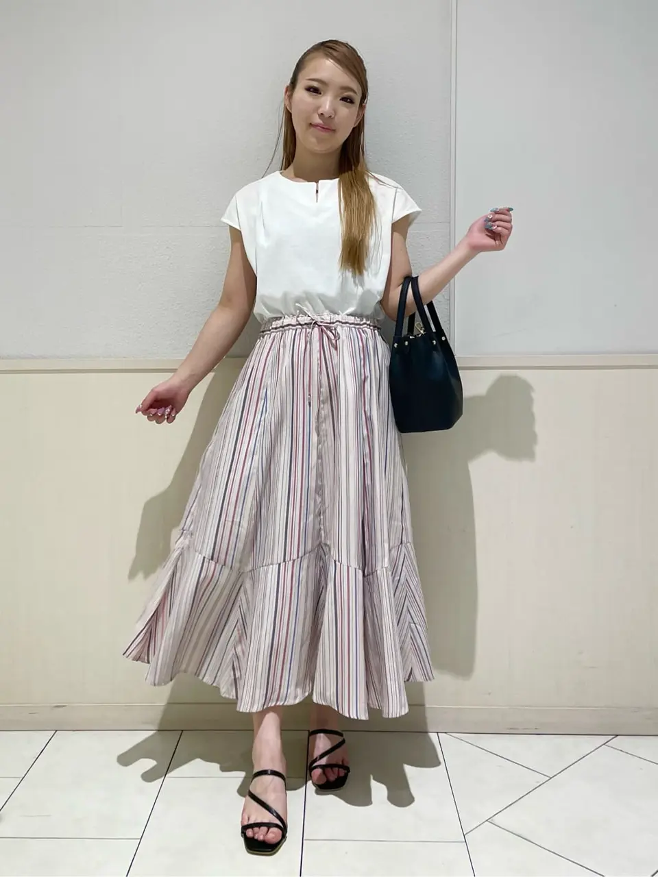 ANY SIS 土居 コーディネート画像