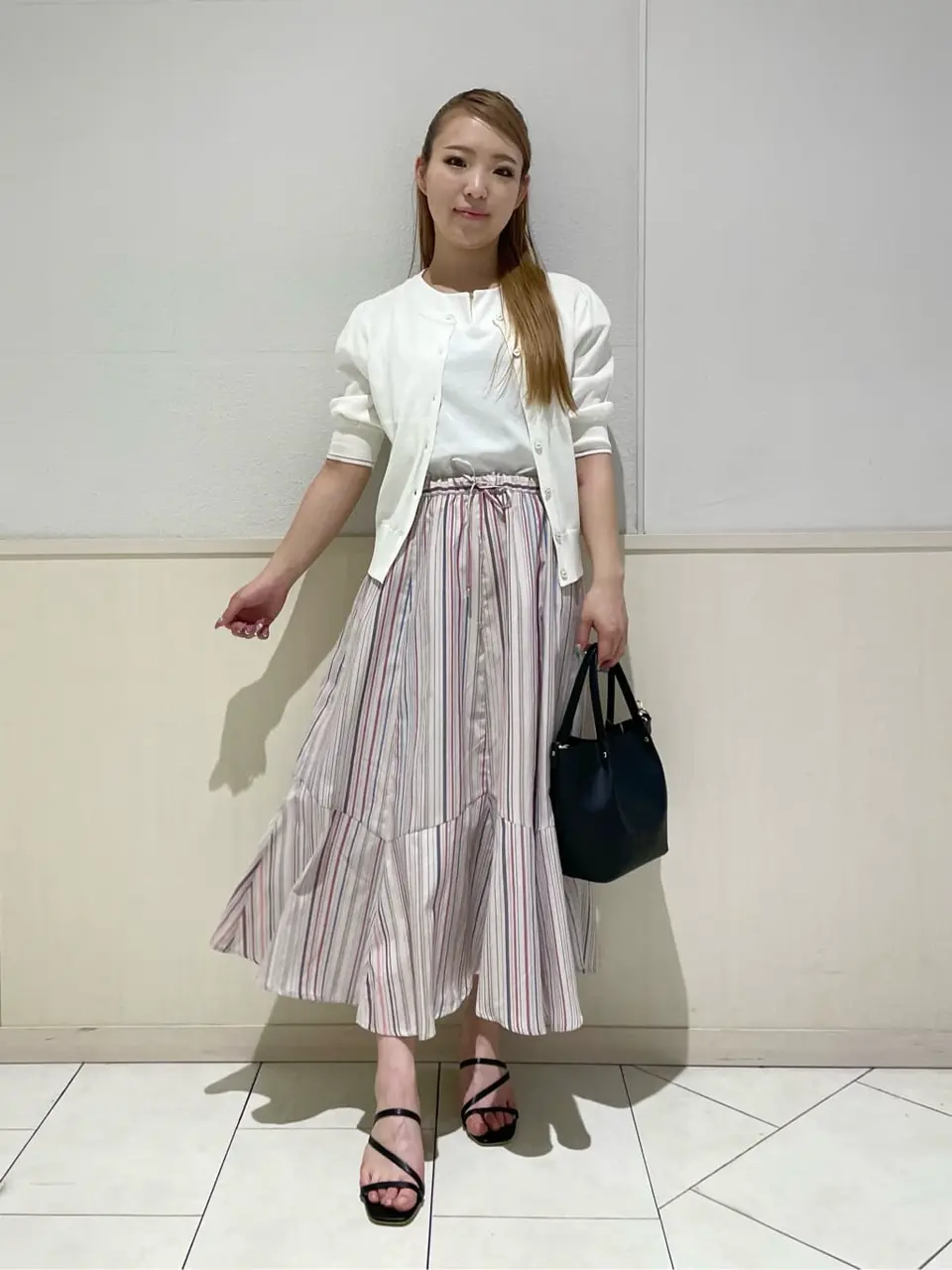 ANY SIS 土居 コーディネート画像