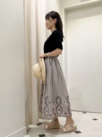 ANY SIS スタッフ コーディネート画像