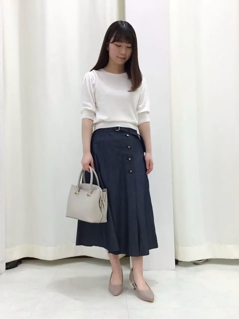 ANY SIS スタッフ コーディネート画像