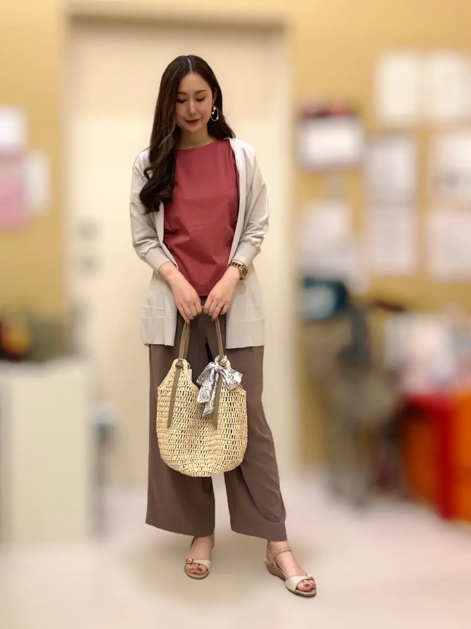 ANY SIS STAFF コーディネート画像