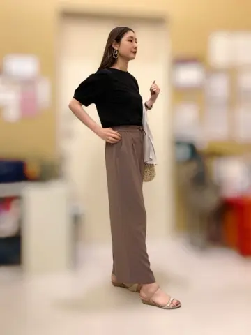 ANY SIS STAFF コーディネート画像