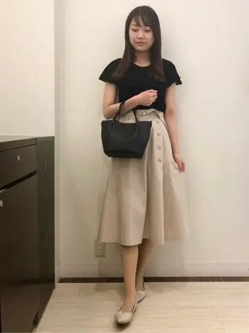 ANY SIS スタッフ コーディネート画像