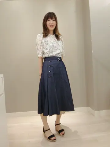 ANY SIS スタッフ コーディネート画像