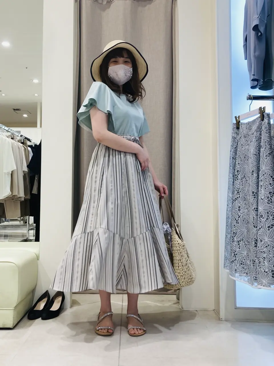 ANY SIS 川根　彩 コーディネート画像