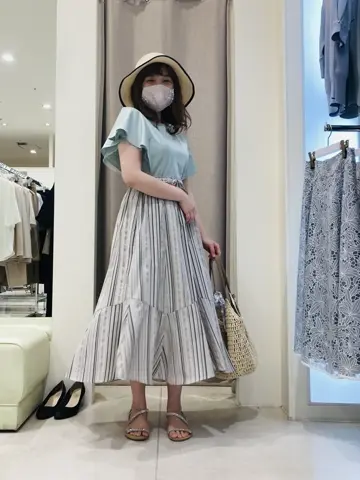 ANY SIS 川根　彩 コーディネート画像