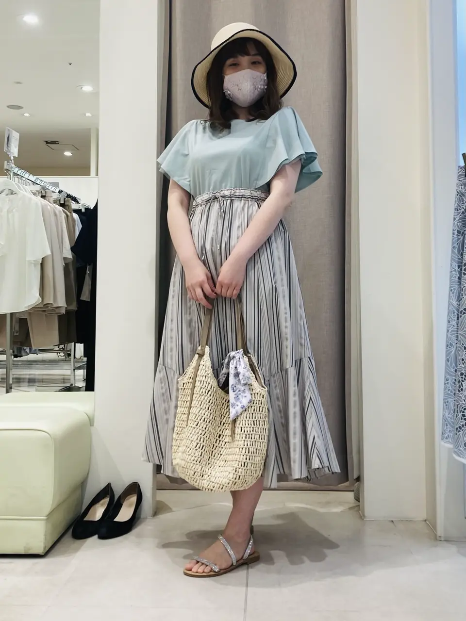 ANY SIS 川根　彩 コーディネート画像