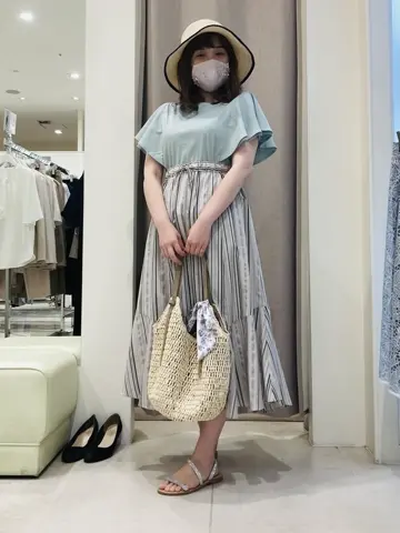 ANY SIS 川根　彩 コーディネート画像