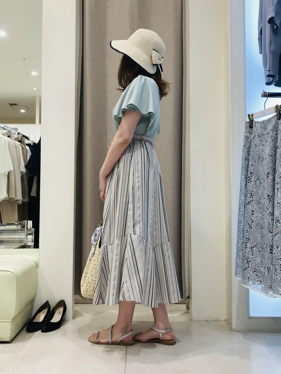 ANY SIS 川根　彩 コーディネート画像