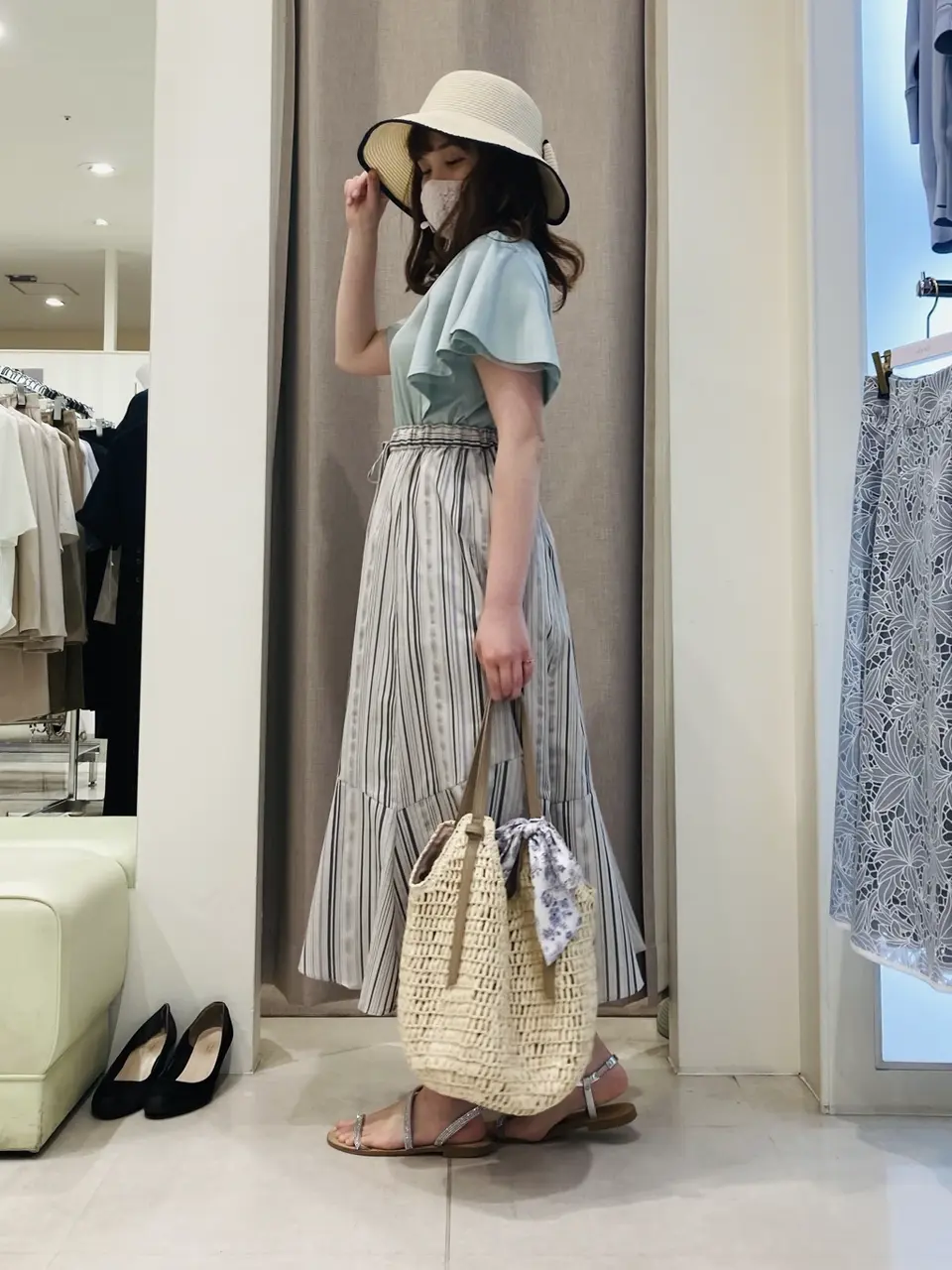 ANY SIS 川根　彩 コーディネート画像