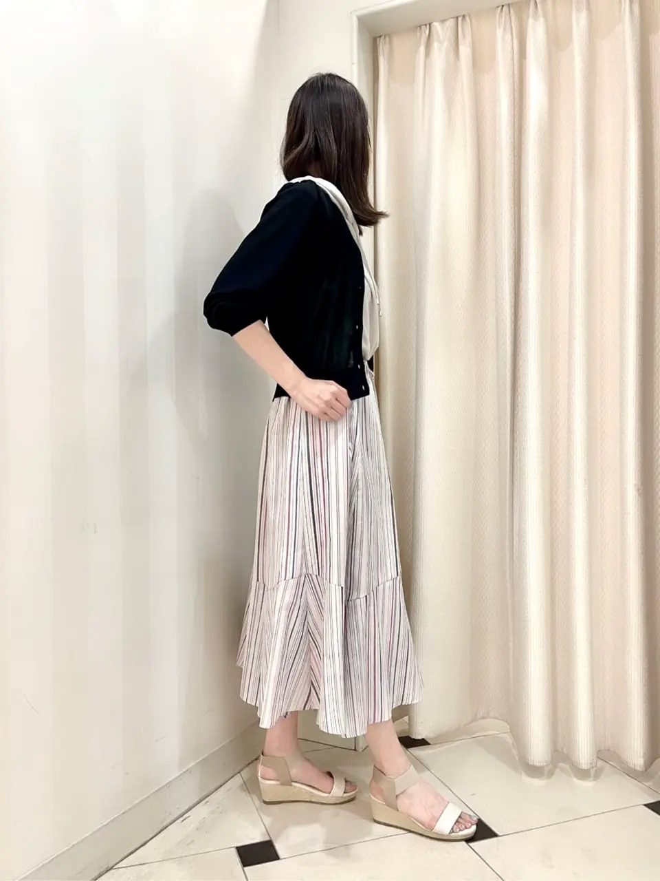 ANY SIS 金井 コーディネート画像