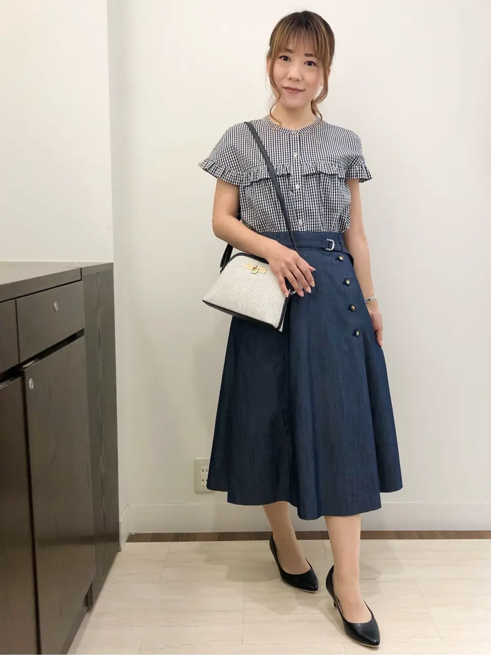 ANY SIS スタッフ コーディネート画像