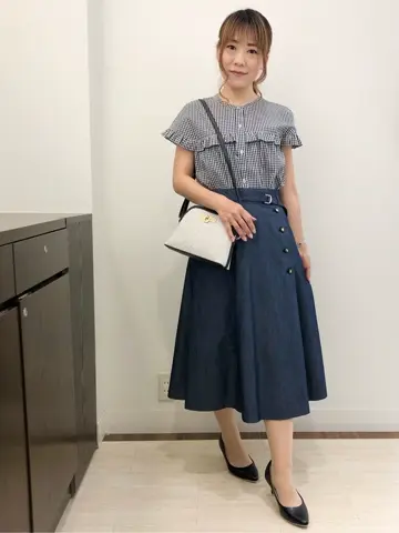 ANY SIS スタッフ コーディネート画像