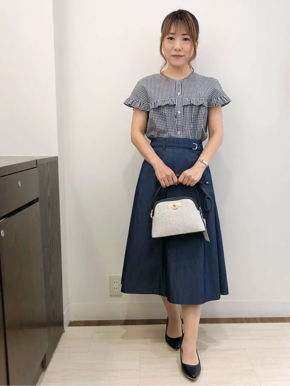 ANY SIS スタッフ コーディネート画像