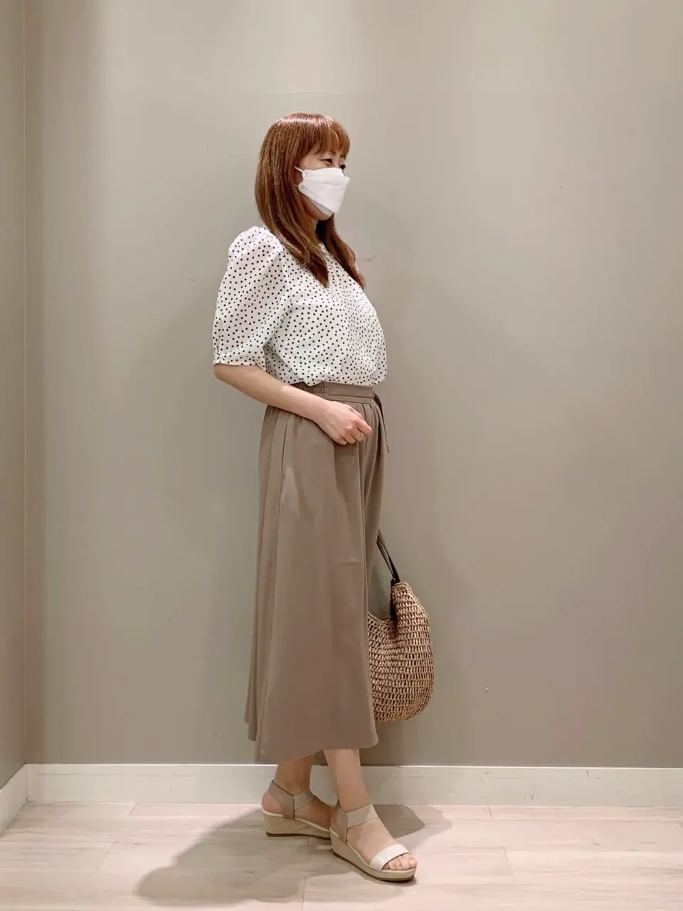 ANY SIS スタッフ コーディネート画像