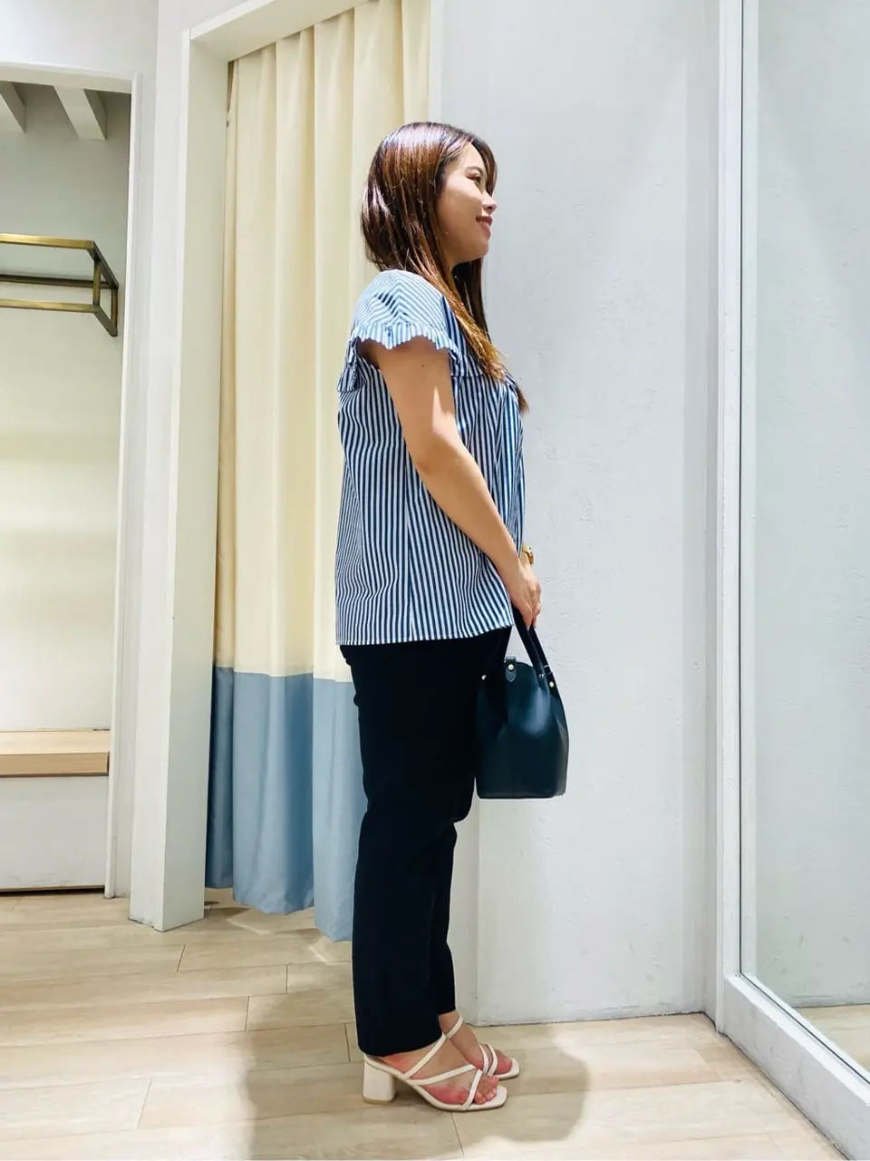 ANY SIS スタッフ コーディネート画像