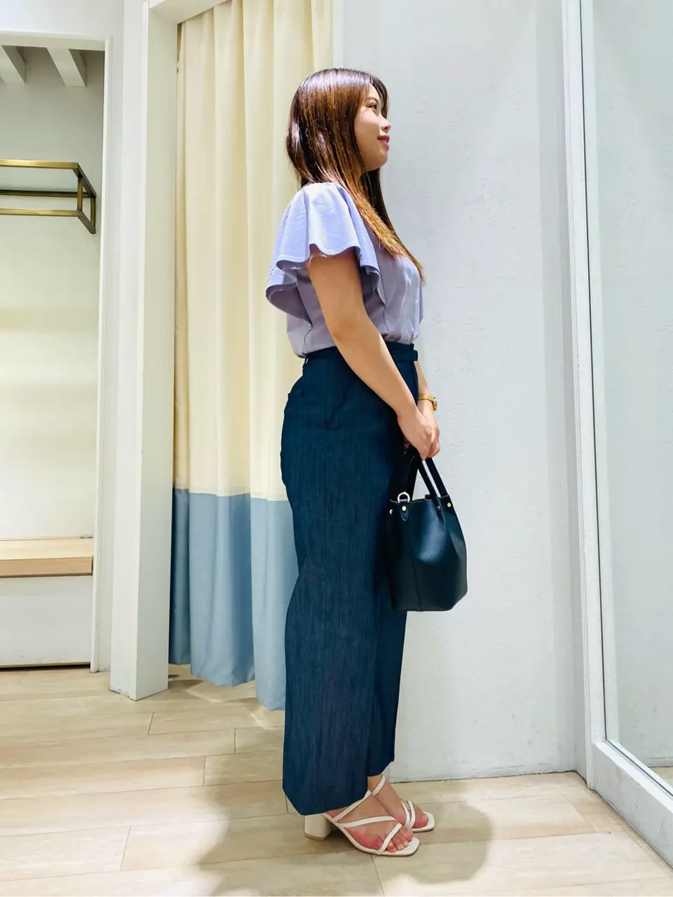 ANY SIS スタッフ コーディネート画像