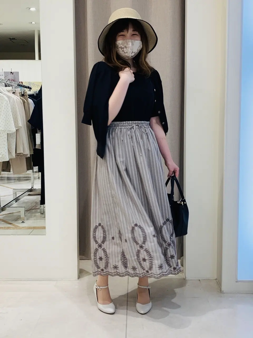 ANY SIS 川根　彩 コーディネート画像