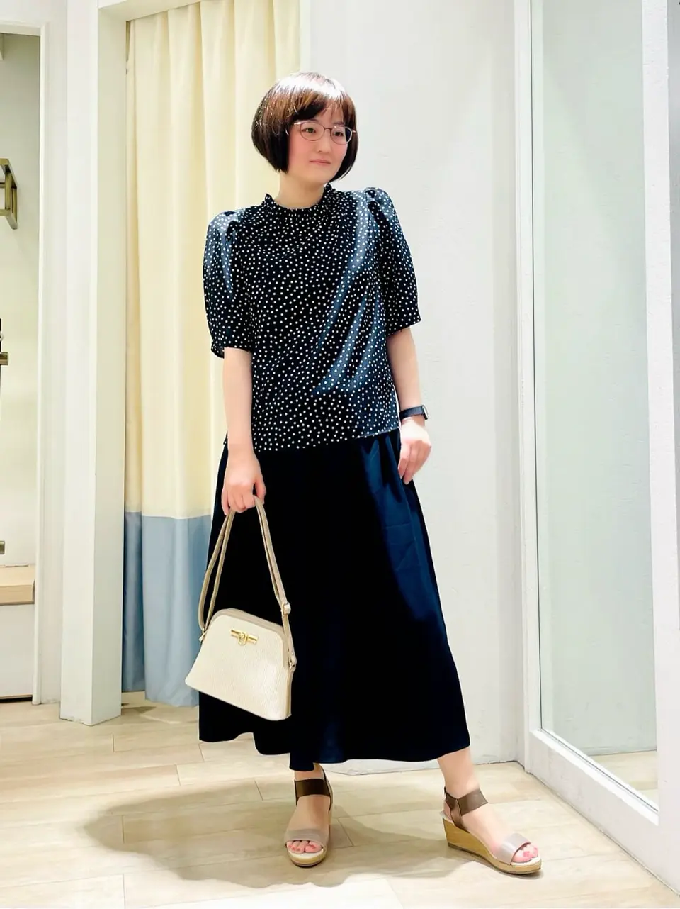 ANY SIS スタッフ コーディネート画像