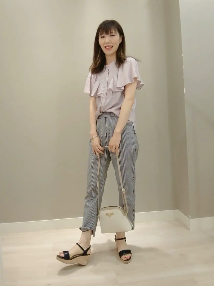 ANY SIS スタッフ コーディネート画像