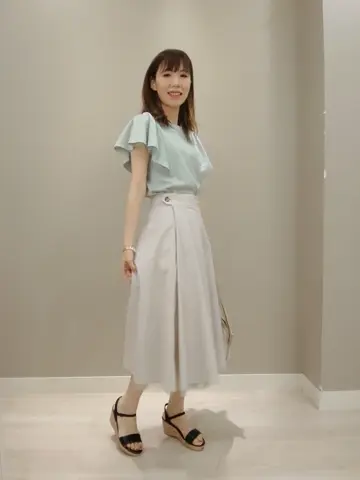 ANY SIS スタッフ コーディネート画像