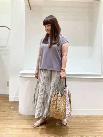 ANY SIS スタッフ コーディネート画像