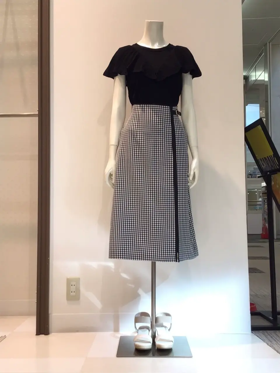 ANY SIS 布川 コーディネート画像