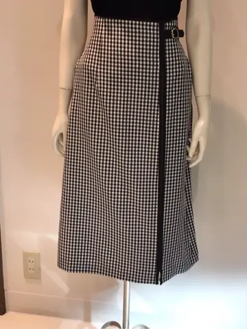 ANY SIS 布川 コーディネート画像