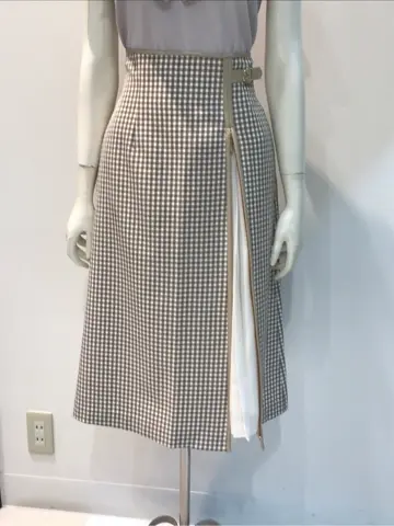 ANY SIS 布川 コーディネート画像