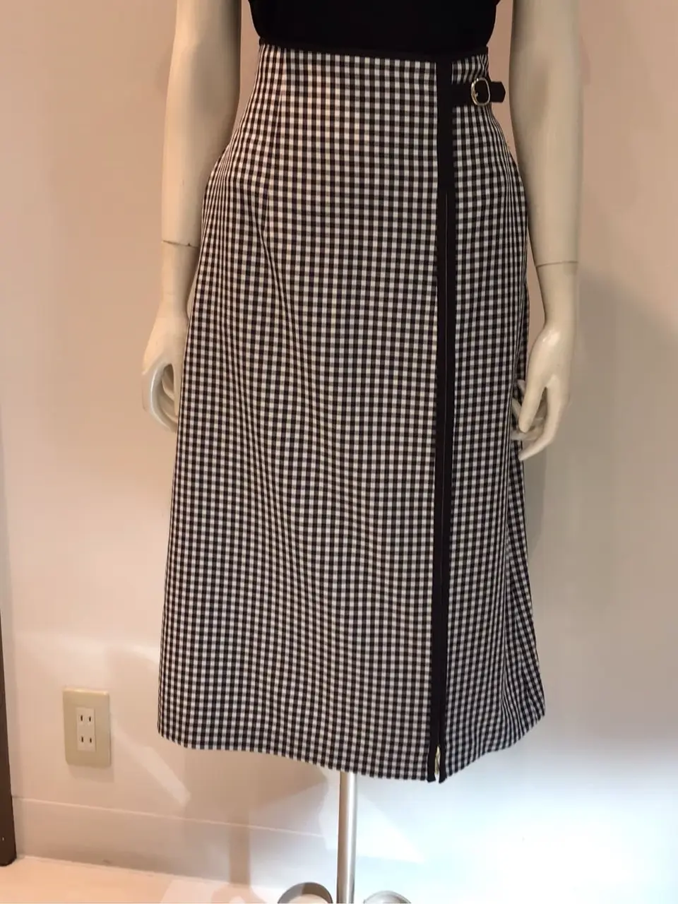 ANY SIS 布川 コーディネート画像