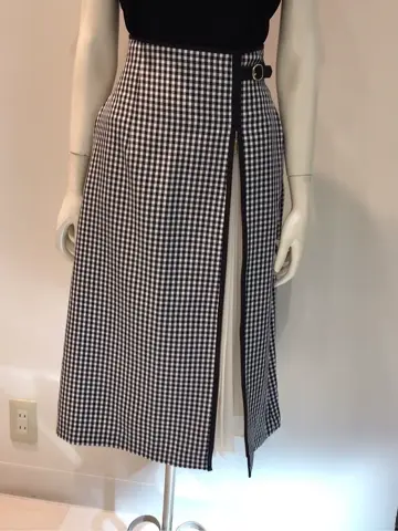 ANY SIS 布川 コーディネート画像