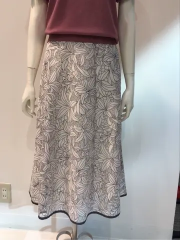 ANY SIS 布川 コーディネート画像