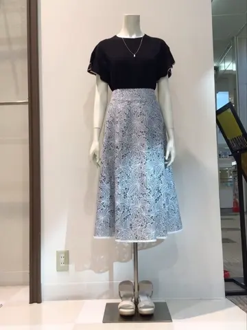 ANY SIS 布川 コーディネート画像