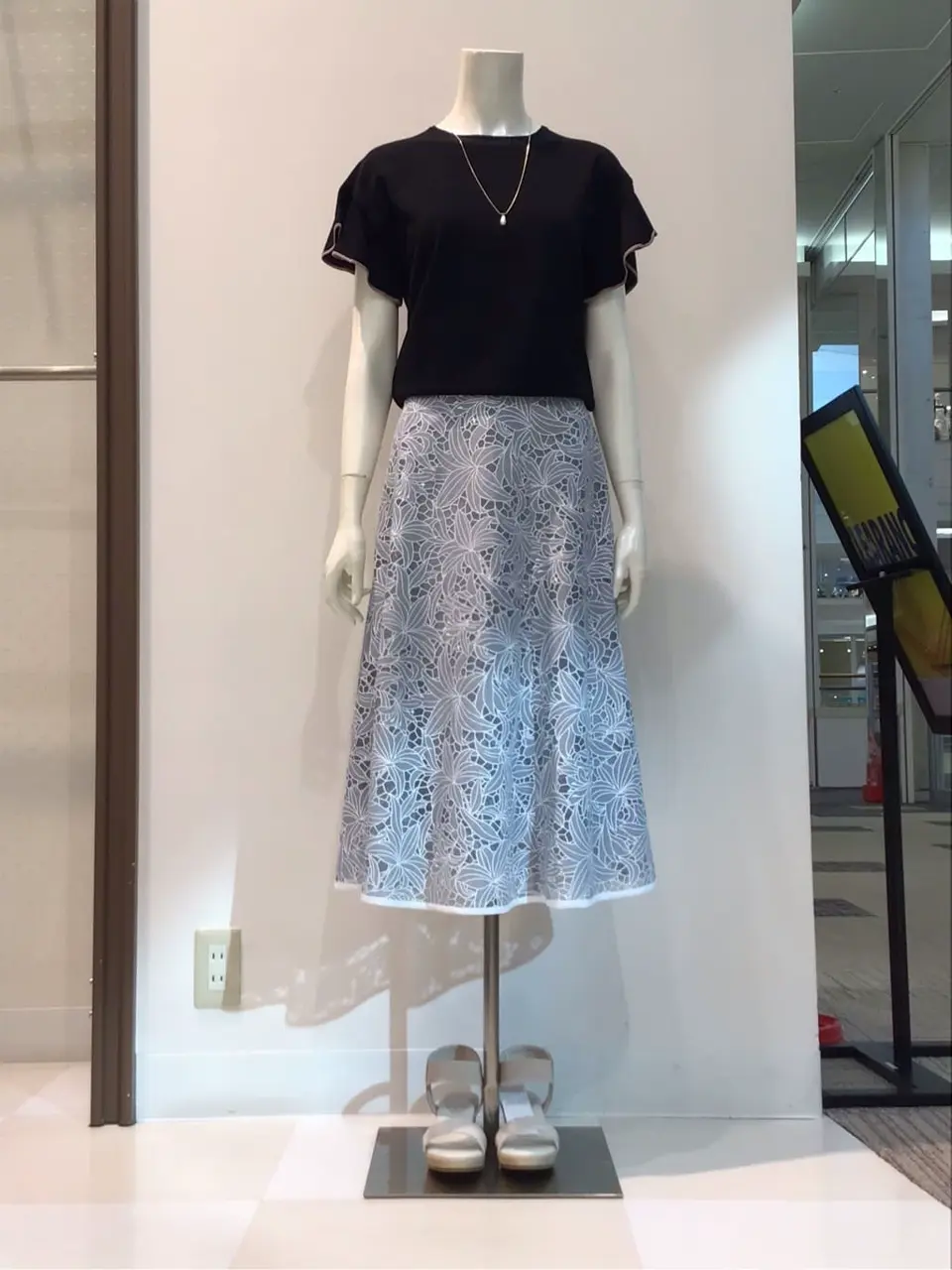 ANY SIS 布川 コーディネート画像